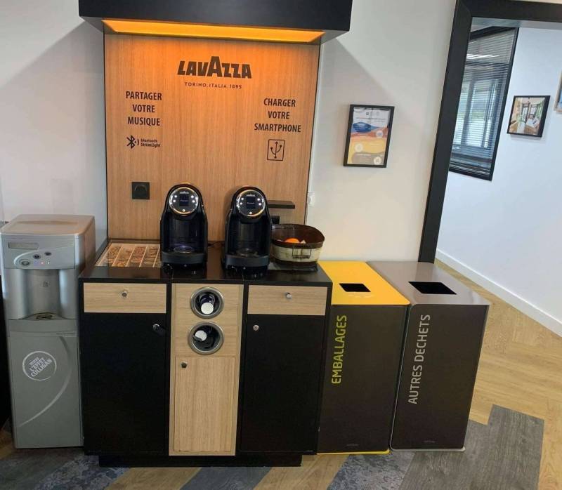Installation de deux Lavazza Firma chez UXCO Management à Montpellier